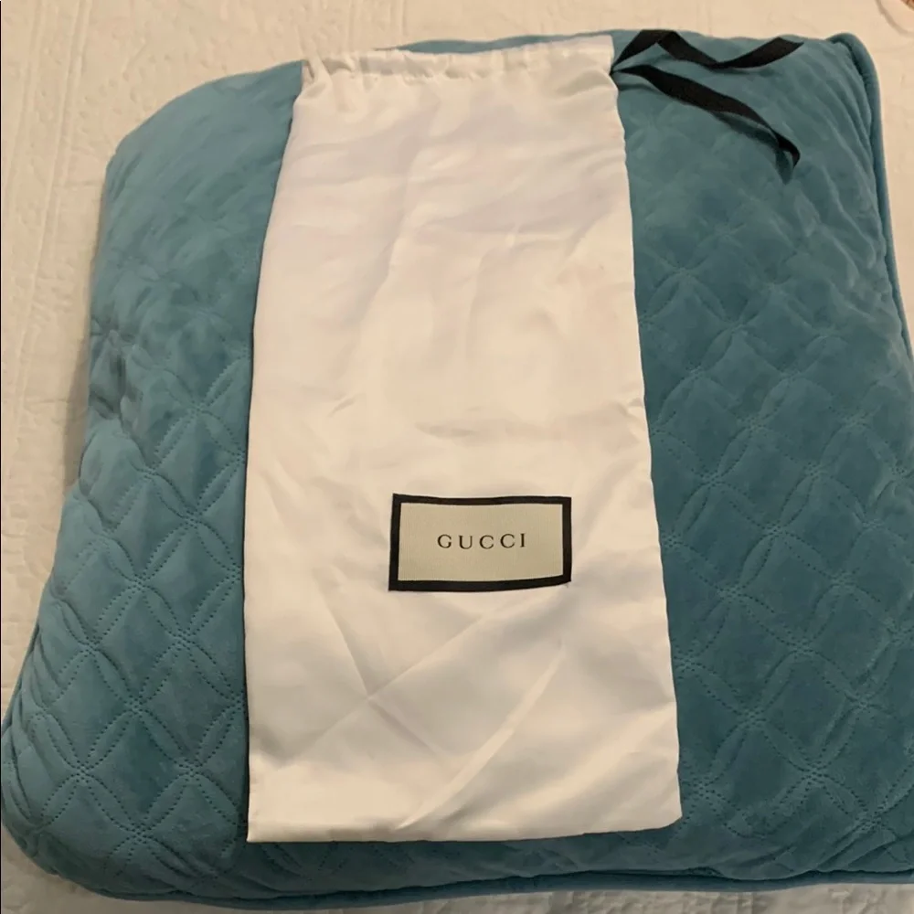 Gucci Satin Dust Bag. PreOwned See pictures for measurements. Has small stain